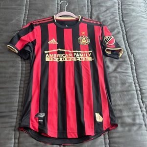 Atlanta United jersey Small